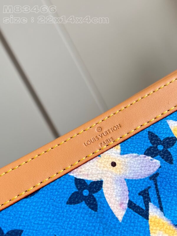 Louis Vuitton Gaston Wearable Wallet