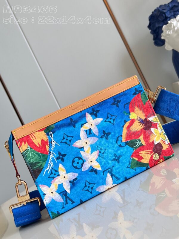 Louis Vuitton Gaston Wearable Wallet