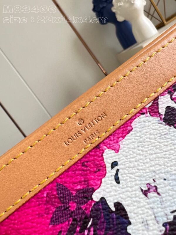 Louis Vuitton Gaston Wearable Wallet