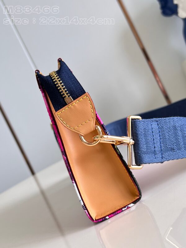 Louis Vuitton Gaston Wearable Wallet