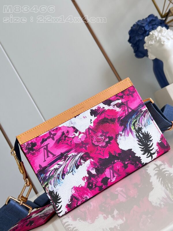 Louis Vuitton Gaston Wearable Wallet