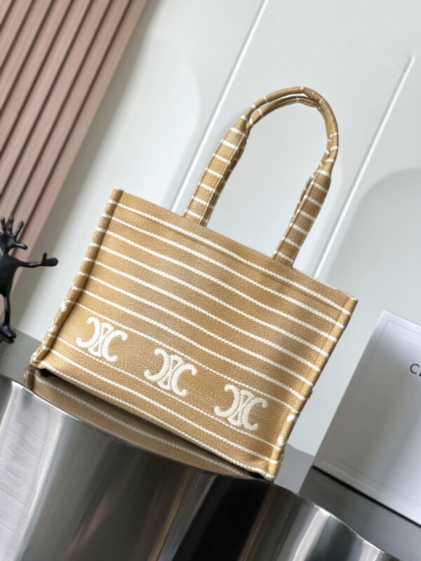 CELINE LARGE CABAS THAIS