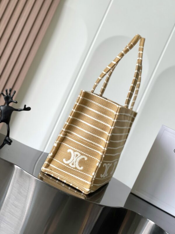 CELINE LARGE CABAS THAIS