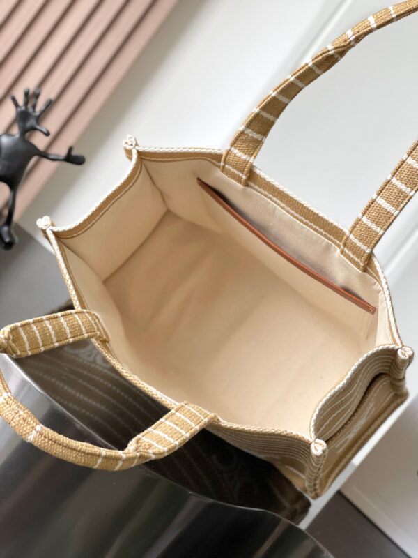 CELINE LARGE CABAS THAIS
