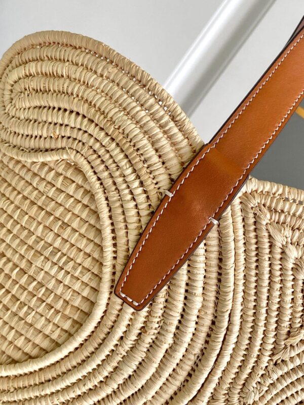 CELINE CELINE CLASSIC PANIER SMALL BRAIDED TRIOMPHE IN RAFFIA AND CALFSKIN TAN
