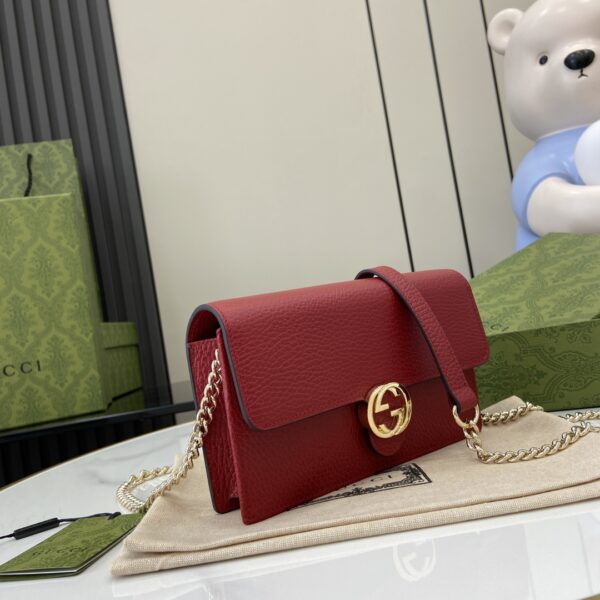 Gucci Interlocking G Chain Wallet