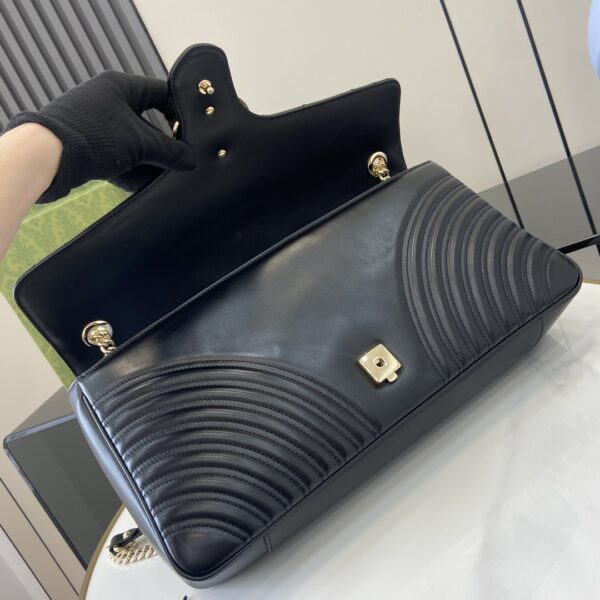 Gucci GG MARMONT LARGE SHOULDER BAG