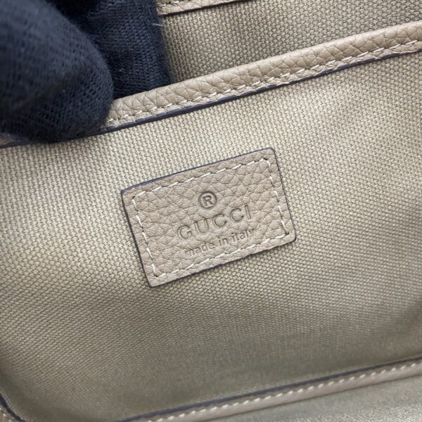 Gucci SMALL TOTE BAG WITH HOOK CLOSURE