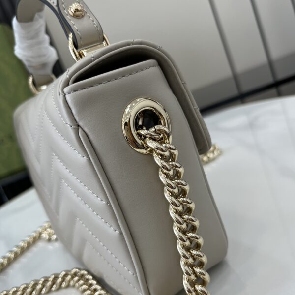 Gucci GG MARMONT MINI TOP HANDLE BAG