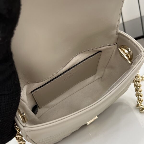 Gucci GG MARMONT MINI TOP HANDLE BAG
