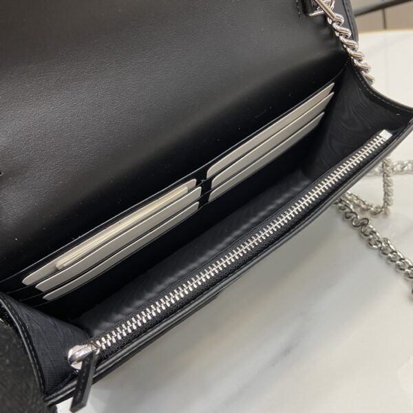Gucci GG MARMONT CHAIN WALLET
