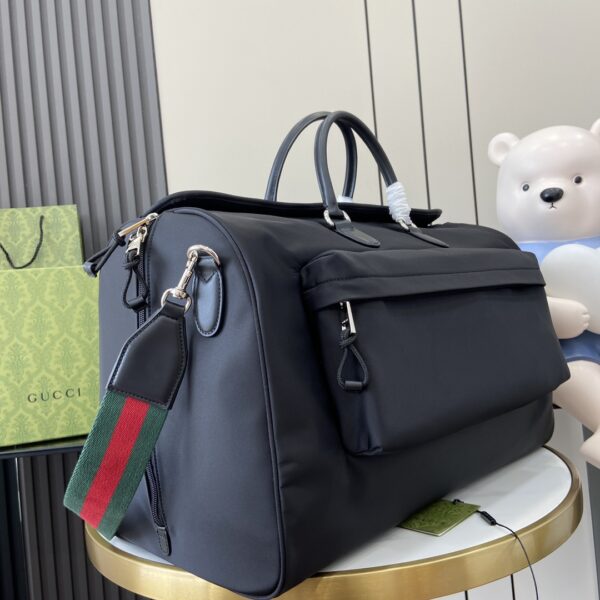 Gucci Large duffle bag in black nylon