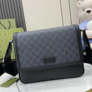 Gucci MEDIUM GG CROSSBODY BAG WITH TAG