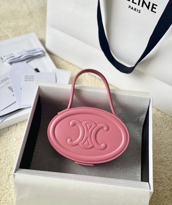 CELINE Oval minaudiere cuir triomphe