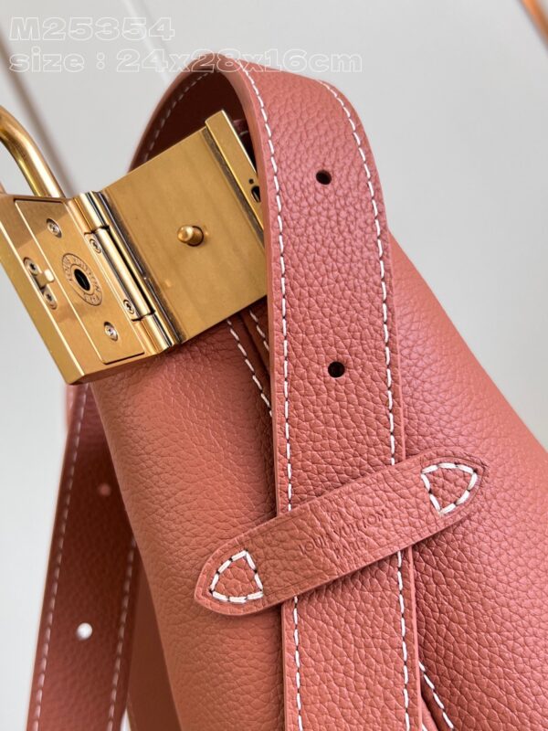 Louis Vuitton Low Key Hobo PM