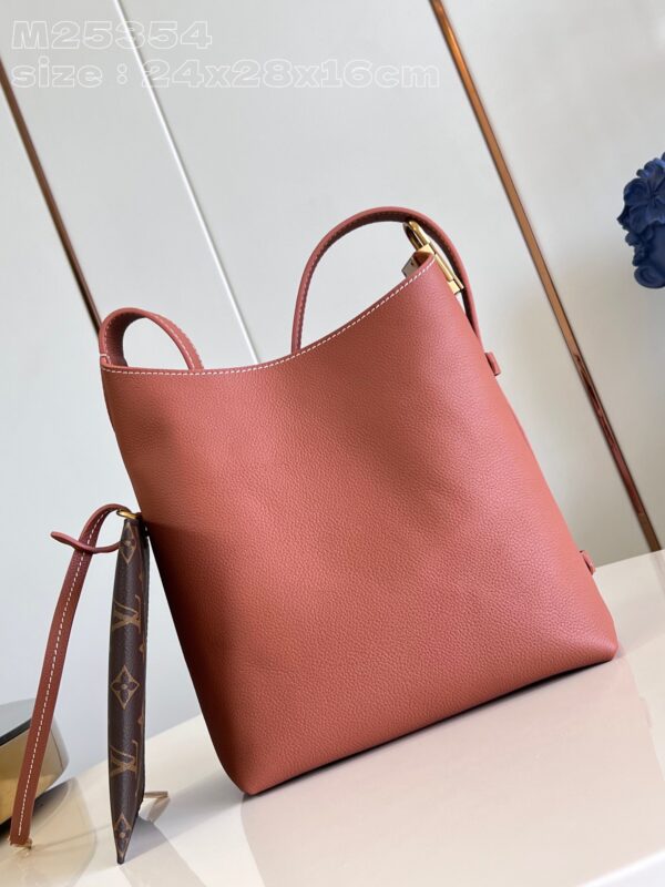 Louis Vuitton Low Key Hobo PM