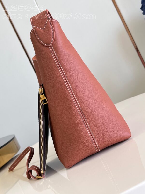 Louis Vuitton Low Key Hobo PM