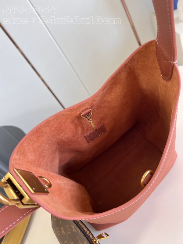 Louis Vuitton Low Key Hobo PM