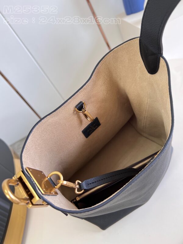 Louis Vuitton Low Key Hobo PM