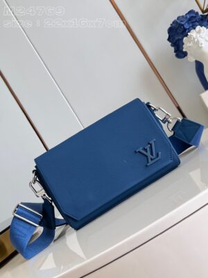 Louis Vuitton Takeoff Messenger PM