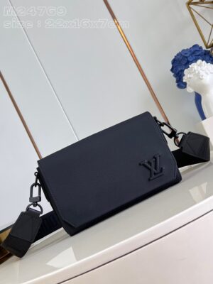 Louis Vuitton Takeoff Messenger PM