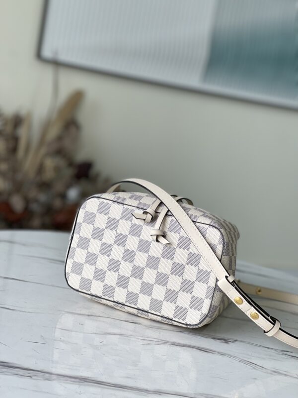 Louis Vuitton NéoNoé BB Damier Azur