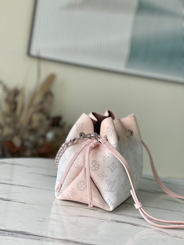 Louis Vuitton Handbag Bella Empreinte