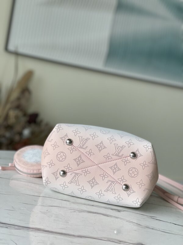Louis Vuitton Handbag Bella Empreinte