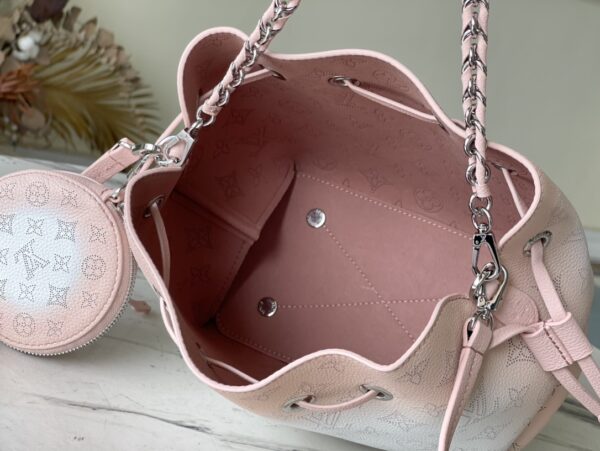 Louis Vuitton Handbag Bella Empreinte
