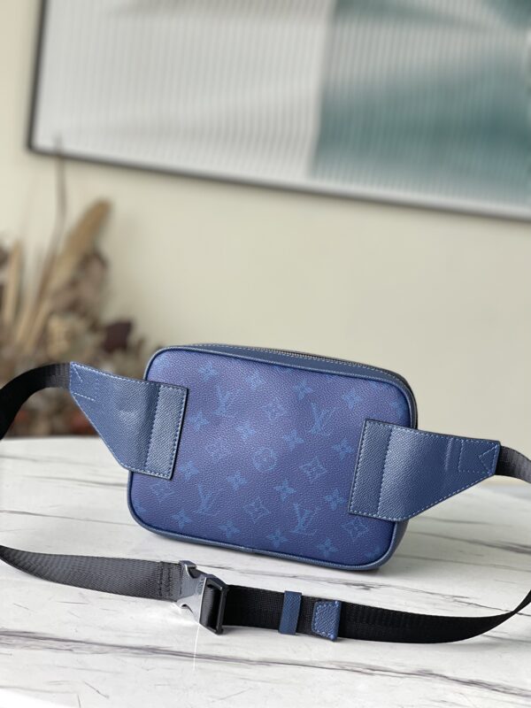 Louis Vuitton Taigarama Outdoor Bum Bag