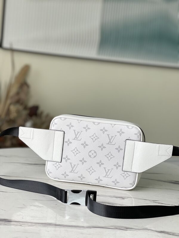 Louis Vuitton Taigarama Outdoor Bum Bag