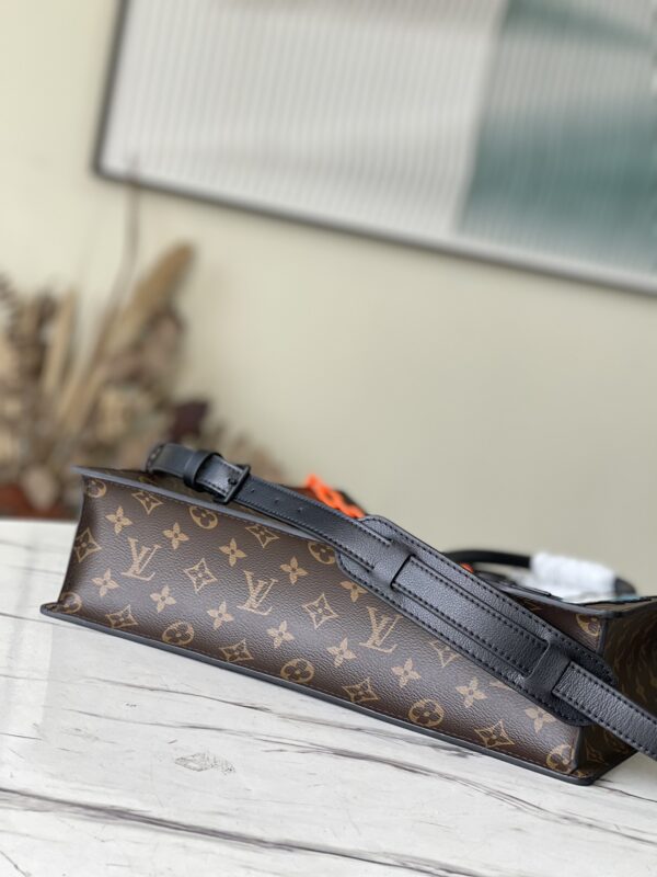 Louis Vuitton Monogram Friends Sac Plat Bag 2WAY Tote Bag Shoulder Bag