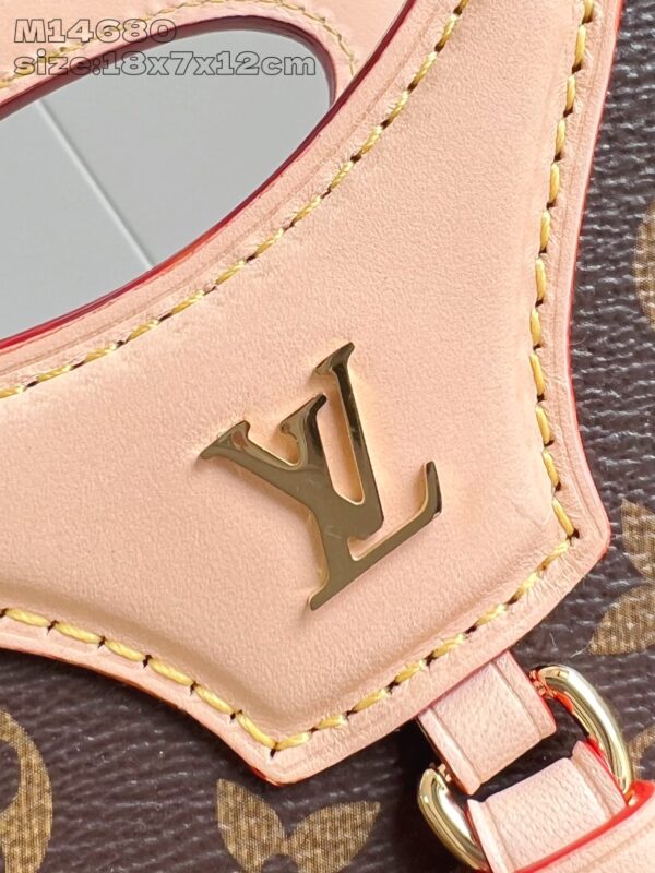 Louis Vuitton	Rivage BB