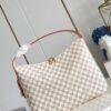 Louis Vuitton	Slouchy MM