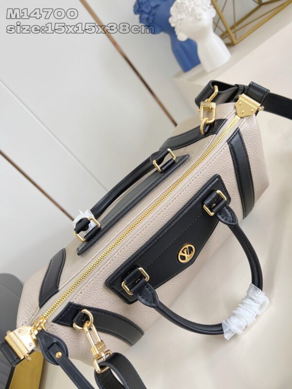 Louis Vuitton	LV Biker MM
