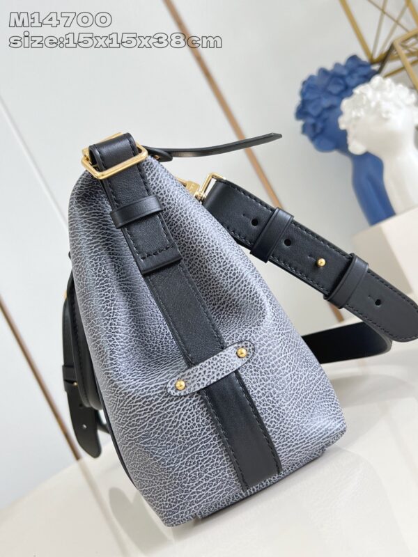 Louis Vuitton	LV Biker MM