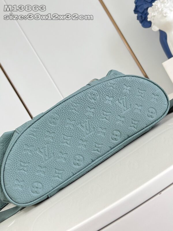 Louis Vuitton 	Christopher MM