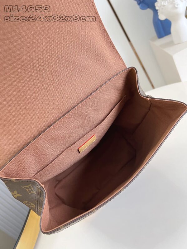 Louis Vuitton 	Soho MM Backpack