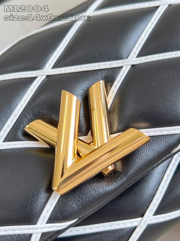 Louis Vuitton	GO-14 PM