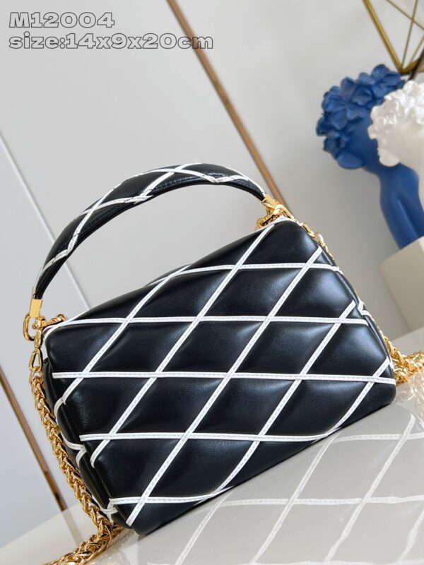 Louis Vuitton	GO-14 PM