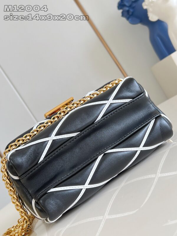 Louis Vuitton	GO-14 PM