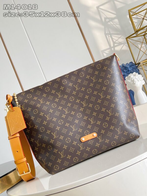 Louis Vuitton 	Vagabond Hobo