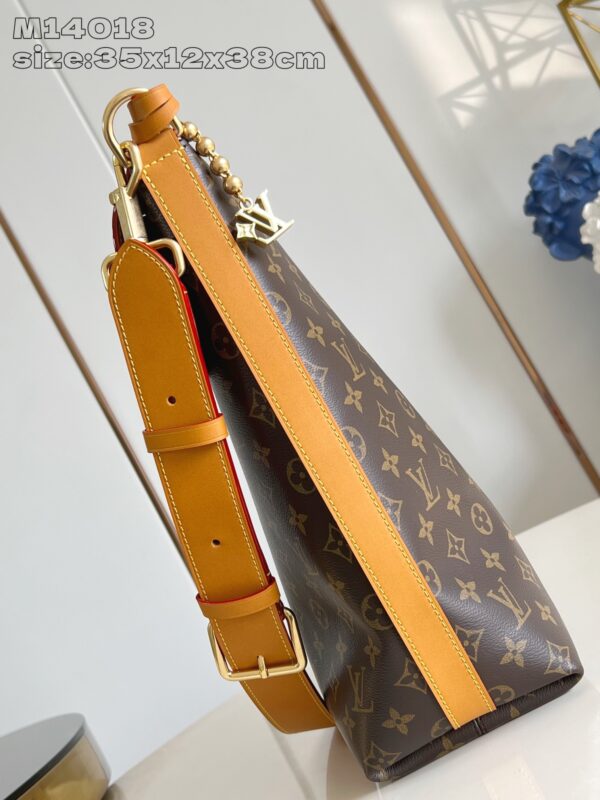 Louis Vuitton 	Vagabond Hobo