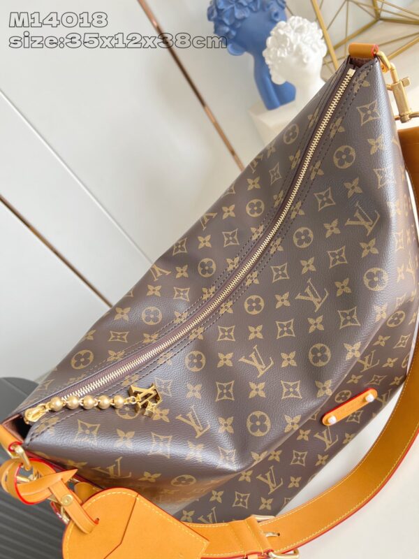 Louis Vuitton 	Vagabond Hobo