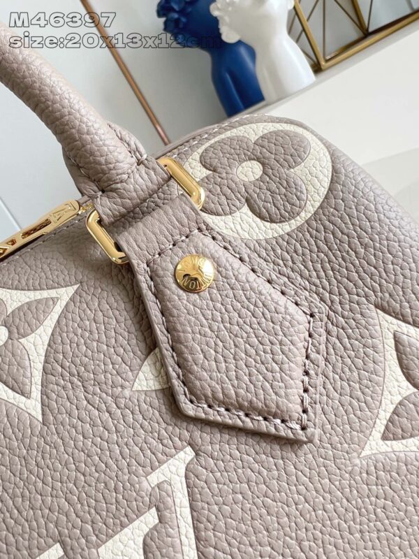 Louis Vuitton	Louis Vuitton Speedy Bandoulière 20