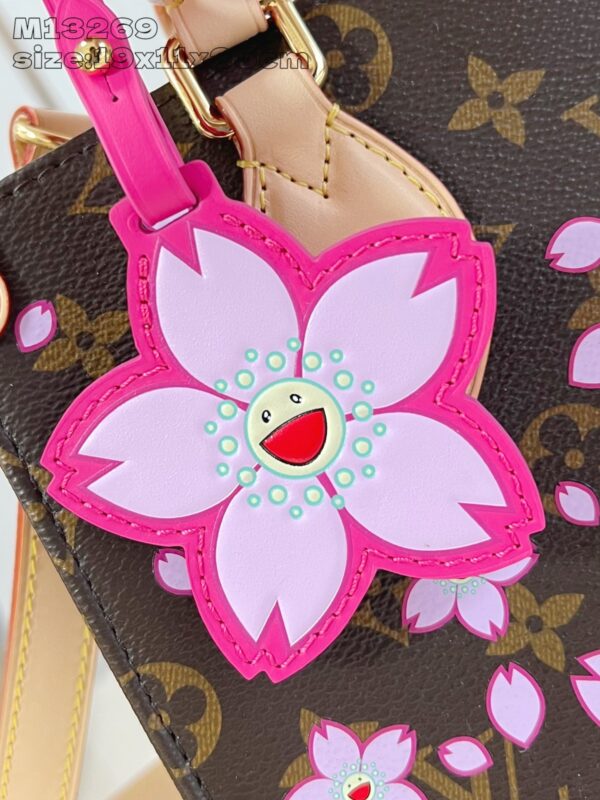 Louis Vuitton	LV x TM OnTheGo PM