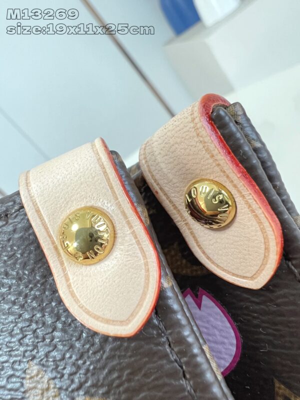 Louis Vuitton	LV x TM OnTheGo PM
