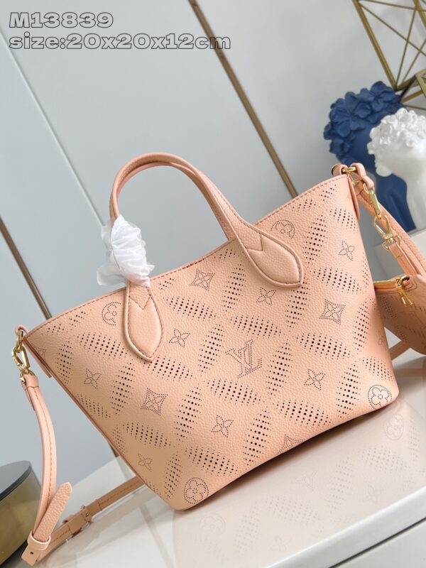 Louis Vuitton	Blossom PM