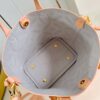 Louis Vuitton	Blossom PM