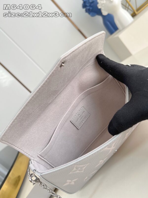 Louis Vuitton	Louis Vuitton Pochette Félicie